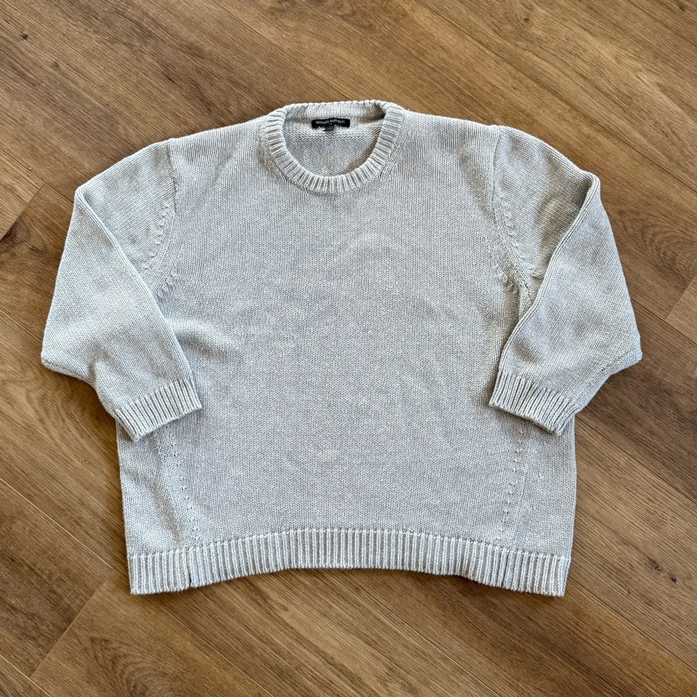 Banana Republic Women’s Light Gray Crewneck Sweater
